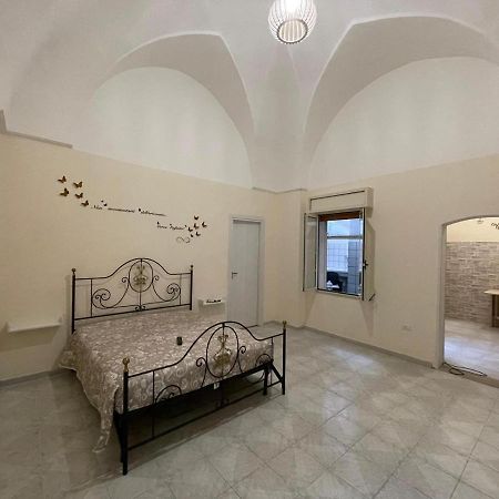 Levante 23 Apartment Brindisi Luaran gambar