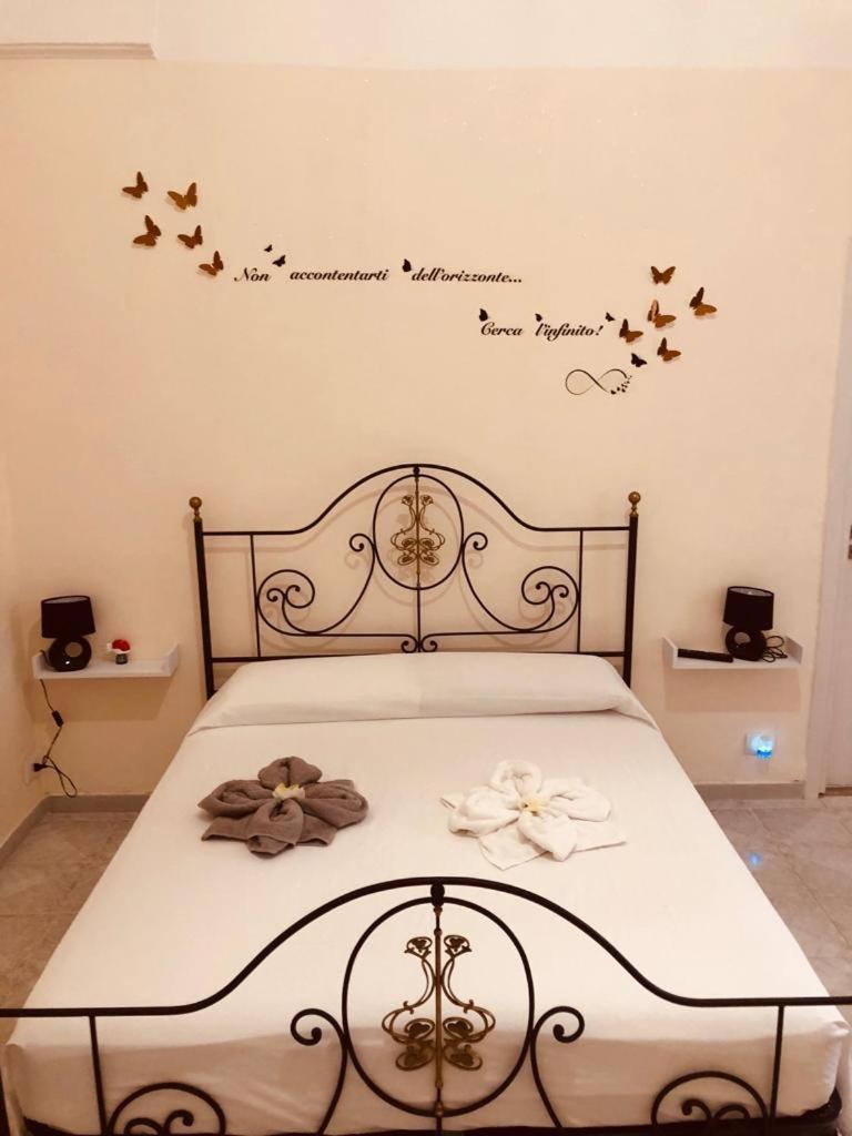 Levante 23 Apartment Brindisi Luaran gambar